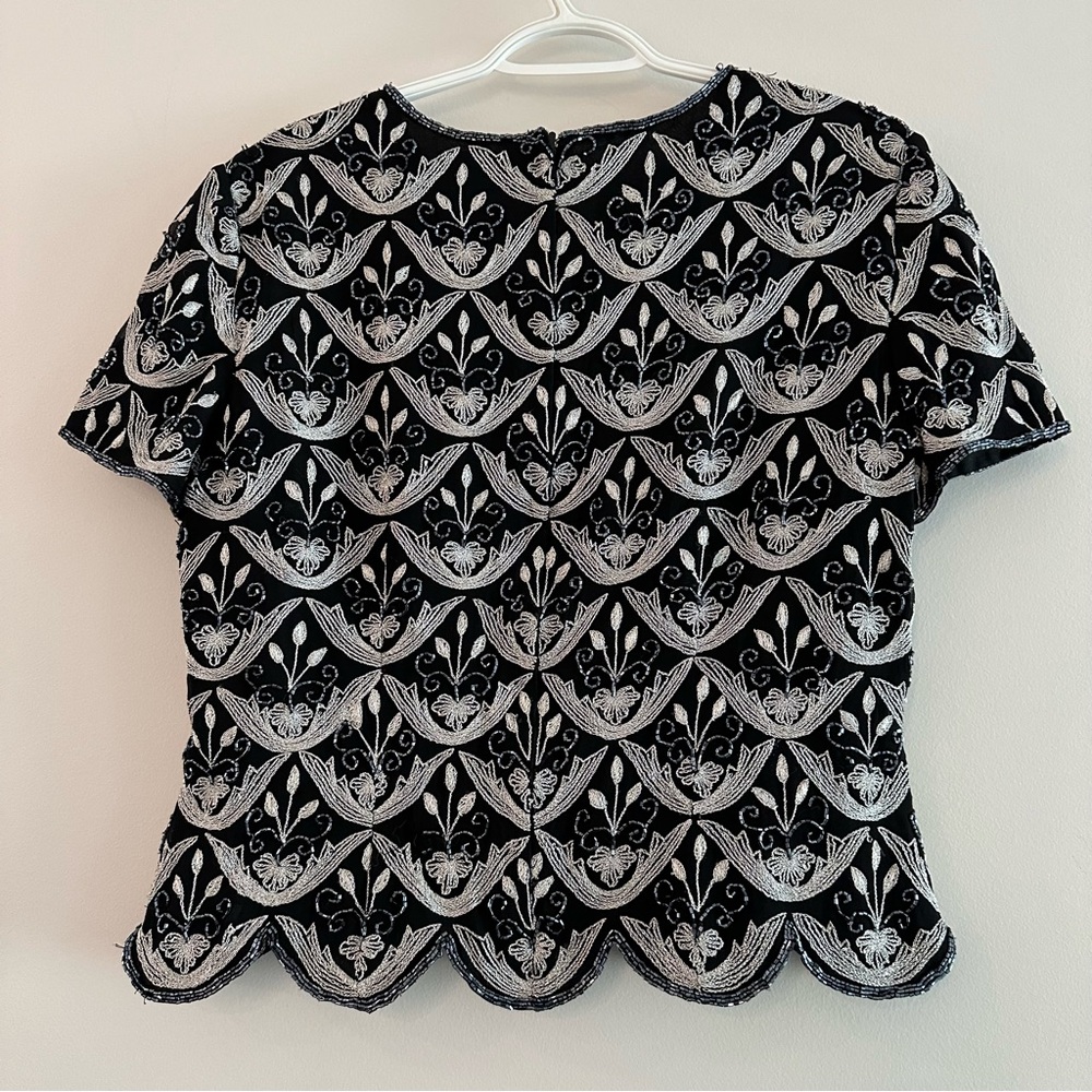 PAPELL BOUTIQUE Evening beaded silk fancy formal scalloped top